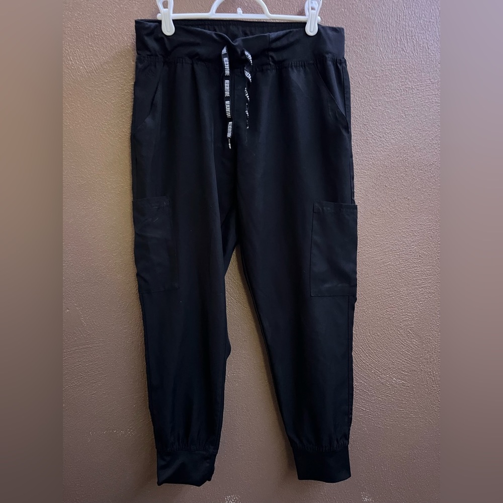 Medcouture jogger scrub pants